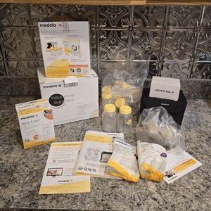 New Medela Freestyle Double Electric Breast Pump Adjustable Settings Many Extras